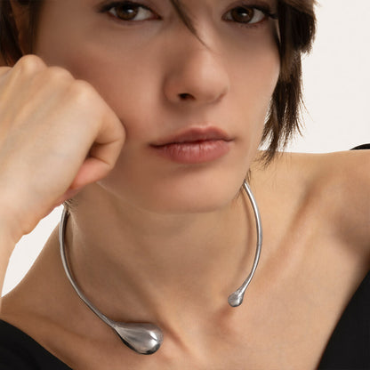 Ogrlica COLLIER RIGIDE 1 GRANDE GOUTTE