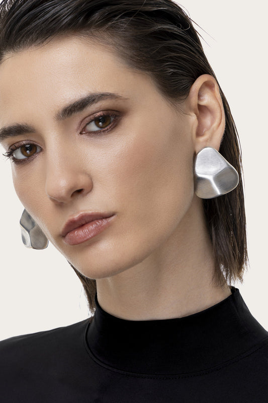 Naušnice BOUCLES TRIANGLE ARRONDIS