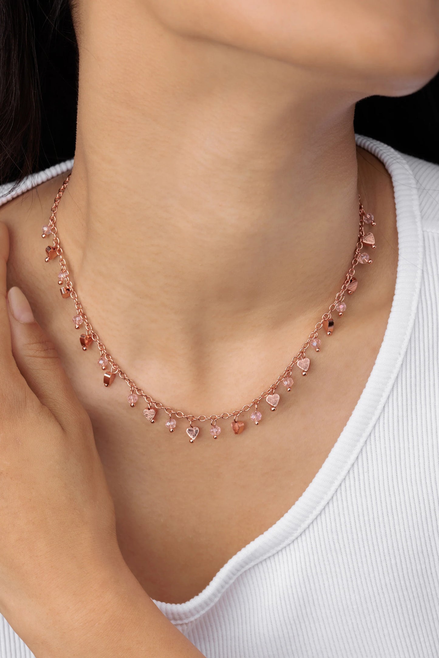 Ogrlica CUORI/CRISTALLI PENDENTI